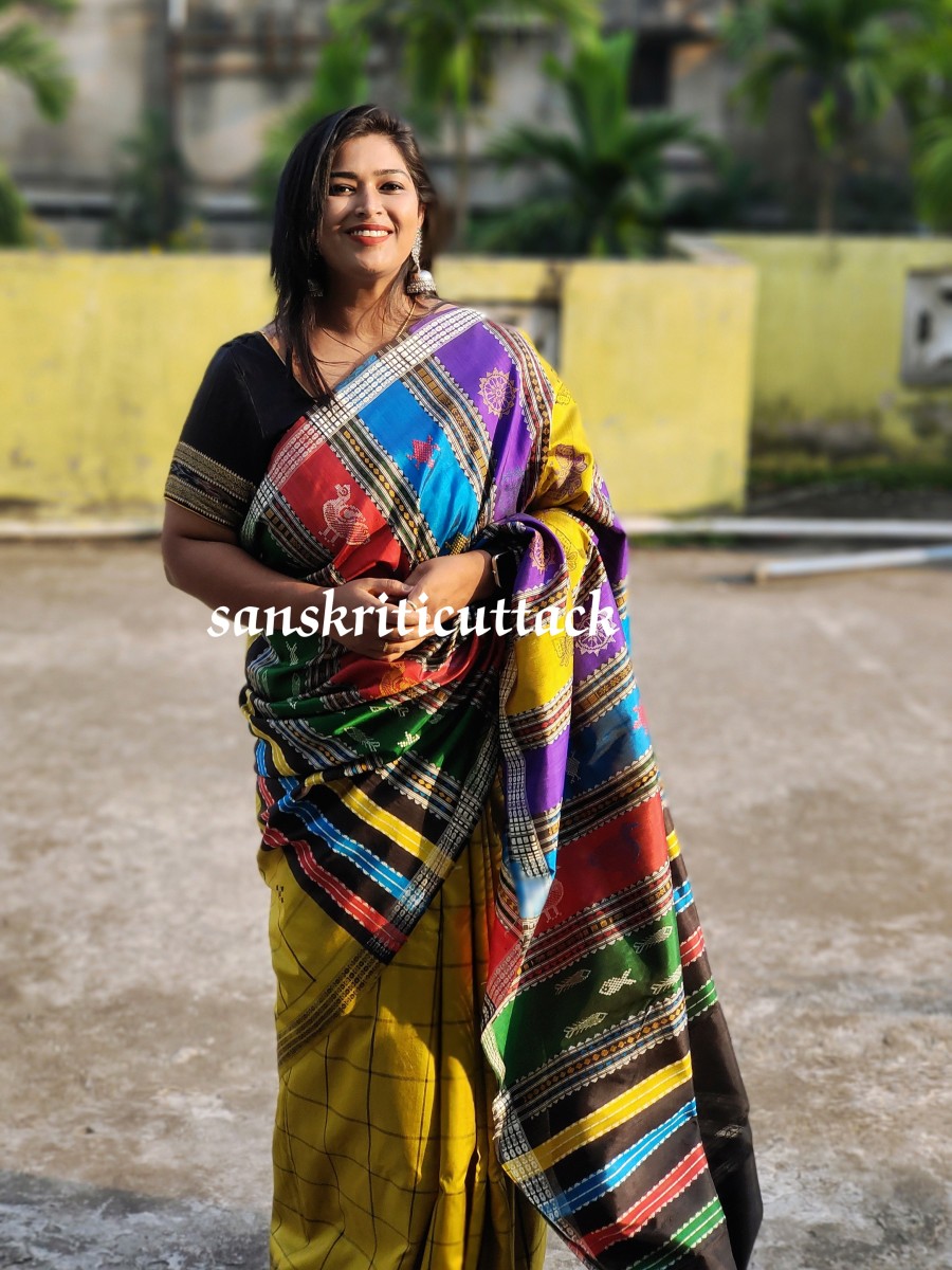 Punarjeevana Gomi Teni Black border – Punarjeevana Reversible Ready to Wear  Handloom Saree