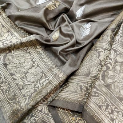 The Cultural Significance of Sarees: A Blend of Tradition and Elegance ...