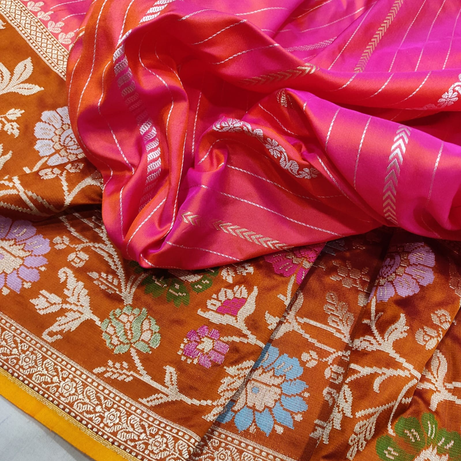 The Mystical Power of Banarasi Sarees: Why They're the Ultimate Fashion ...