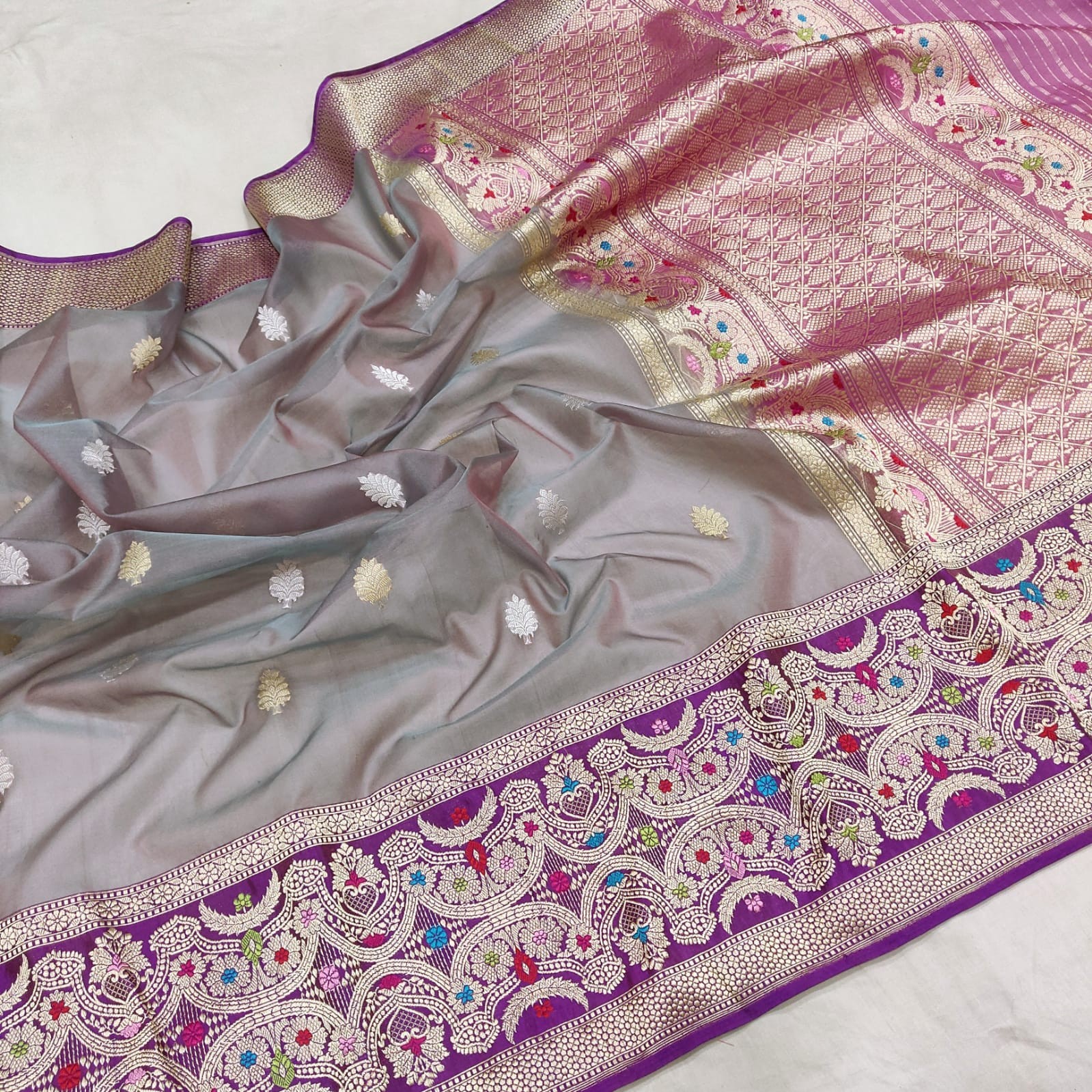 Elegant Grey Kora Handwoven Kadwa Banarasi Saree - Sanskriti Cuttack